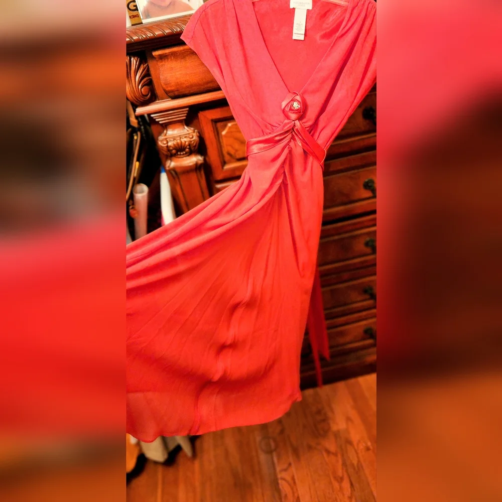 Dress - Picture 1 of 6